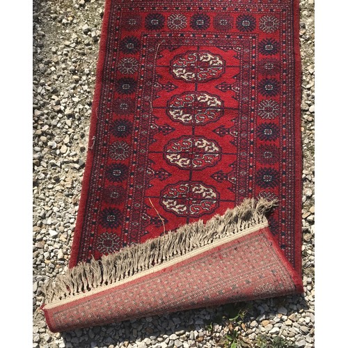 1139 - Oriental Keshan rug. 137 l x 69cm w.