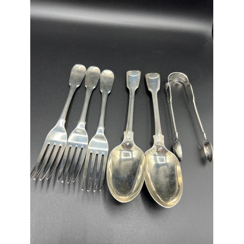 831 - Silver to include 3 table forks London 1813 maker W.Em, 2 tablespoons London 1843 maker Chawner and ... 