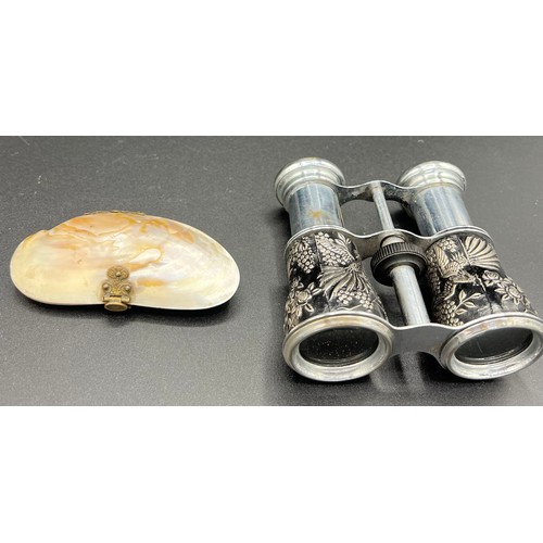 1256 - Opera glasses together with 19thC shell purse.