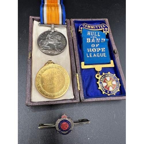 1014 - WWI service medals Pte. F.H. Ward W.York.R. 43155 together with Royal Engineers enamel pin and Hull ... 