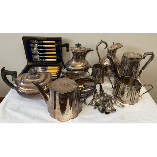 783 - A box lot of plated ware to include tea services & cutlery etc.