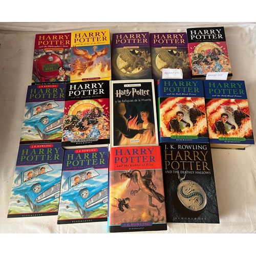 949 - Complete collection of Harry Potter books, all 7 titles, most in good condition, 14 books in total. ... 