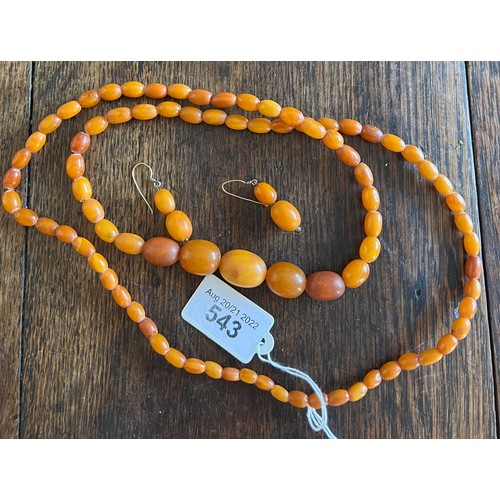 543 - Butterscotch amber beads and matching drop earrings, necklace measures approx 90cm in total, drop on... 