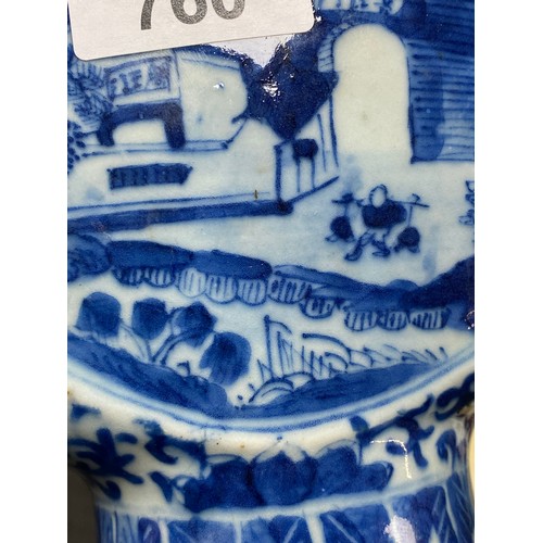 760 - Chinese blue and white ceramics to include moon flask vase. 22cm h.