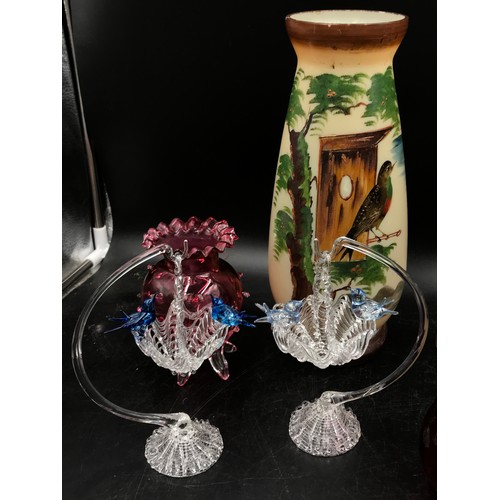 428 - Various glass items to include handkerchief bowl, cranberry vases x 2 and jug, Caithness paperweight... 