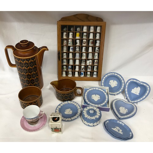 309 - A collection of ceramics to include Hornsea Heirloom, 9 pieces of Wedgwood blue and white including ... 