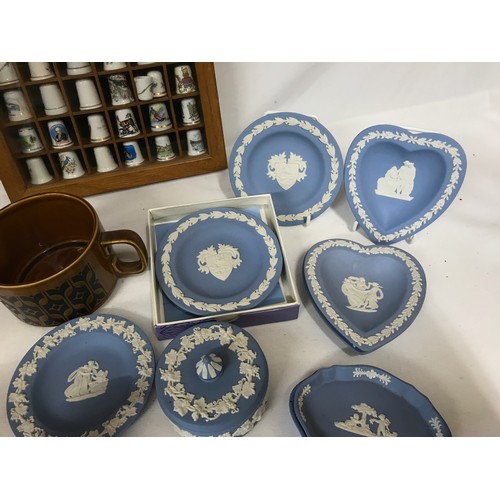 309 - A collection of ceramics to include Hornsea Heirloom, 9 pieces of Wedgwood blue and white including ... 