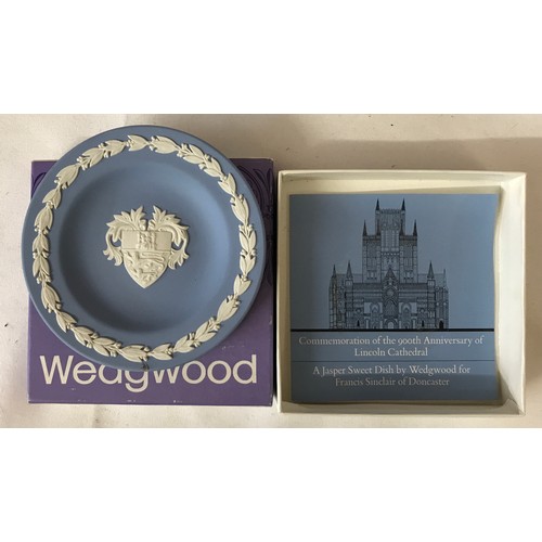 309 - A collection of ceramics to include Hornsea Heirloom, 9 pieces of Wedgwood blue and white including ... 