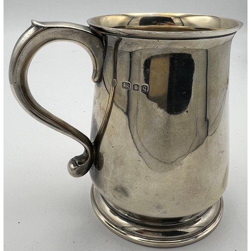 721 - Silver tankard. London 1931. Weight 218g. Height 9.5cm.