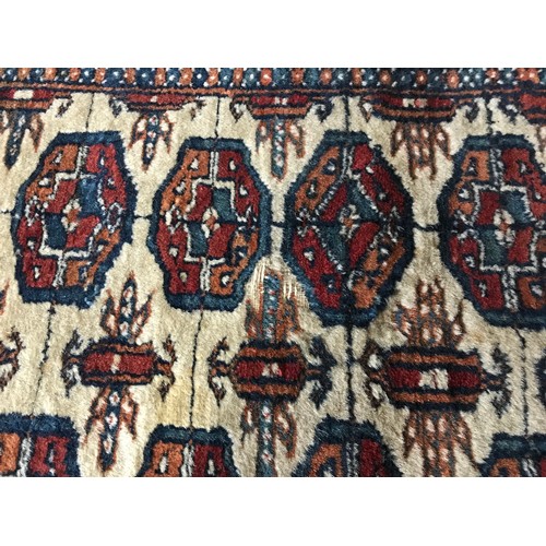 1210 - Oriental style silk rug measuring 90cm x 150cm.