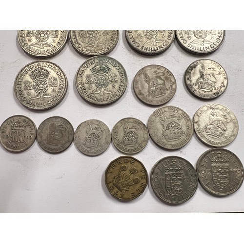 661 - A selection of coins to include Two Shillings 1929- 1944, One Shillings, 4 pre 1946, sixpences pre 1... 