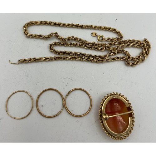 566 - 9ct gold to include rope twisted bracelet and 3 sleeper earrings along with a cameo shell brooch. Br... 