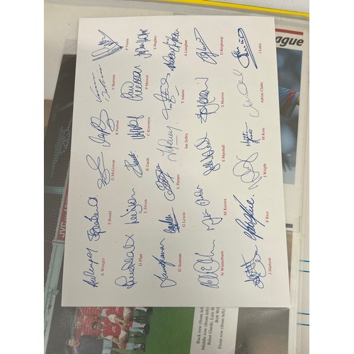 1228 - A large collection of football autographs to include Alex Ferguson, Bryan Robson, Ryan Giggs, Roy Ke... 