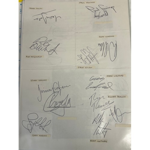 1228 - A large collection of football autographs to include Alex Ferguson, Bryan Robson, Ryan Giggs, Roy Ke... 