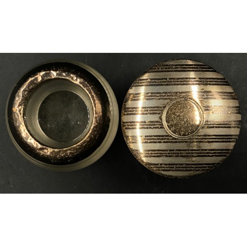 780 - Birmingham 1912 12gm Cohen & Charles silver lidded trinket pot with a vacant cartouche, along with a... 