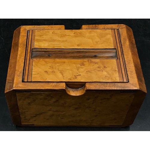 999 - Burr walnut box for cigarettes with automatic dispenser.