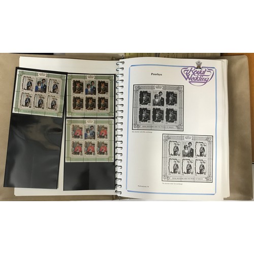 679 - Royal Family themed omnibus printed albums to include Charles and Diana royal wedding in five printe... 