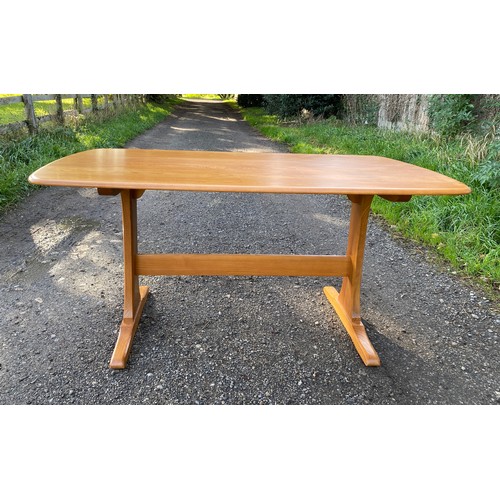 102 - Ercol elm dining table 152 x 84 x 73cm.