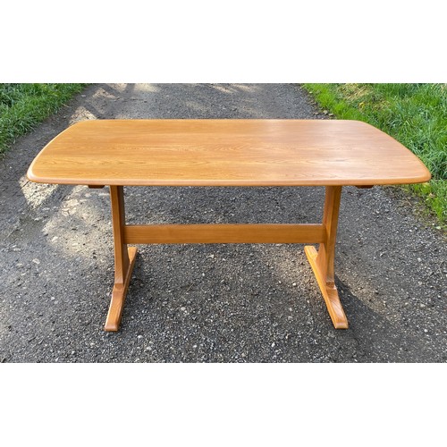 102 - Ercol elm dining table 152 x 84 x 73cm.