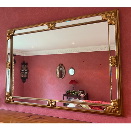 1139 - A contemporary gilt framed mirror. 95.5 w x 68cm h.