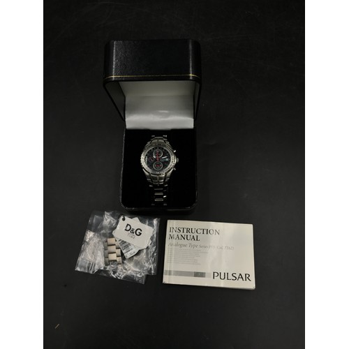 968 - A boxed Pulsar Analogue Type Series PF3 gentleman's wristwatch with instruction manual and extra lin... 