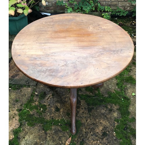 170 - A 19thC mahogany circular tip-top tripod table, 87 d x 71cm h.