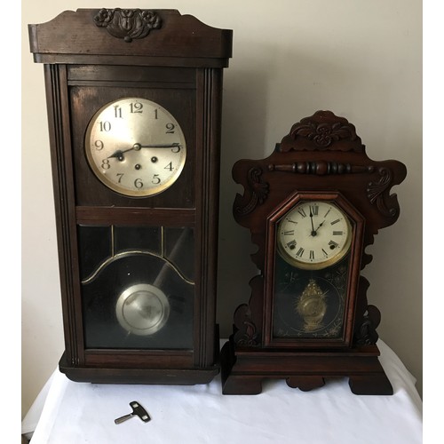 1178 - An American mahogany mantel clock with circular painted dial marked 'Welch' and Roman numerals above... 