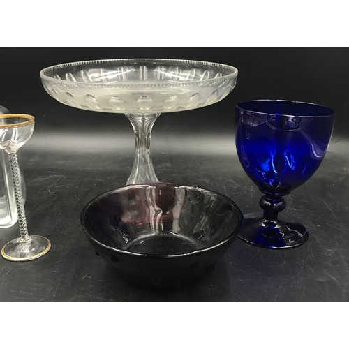 435 - Selection of five pieces of glassware to include round cake stand 23cm diameter, 18cm h, decanter 22... 