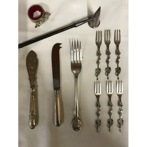 698 - A collection of EPNS: 3 trays largest 62cm, gravy boat, candle snuff, napkin ring and cutlery to inc... 