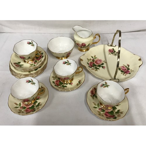 360 - Royal Albert part tea service decorated in the 'English Beauty' pattern to include 4x tea cups, 6x s... 