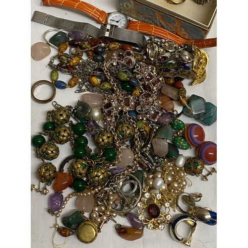 465 - A collection of mainly vintage costume jewellery. Clip on earrings to include seven pairs of Grosse,... 