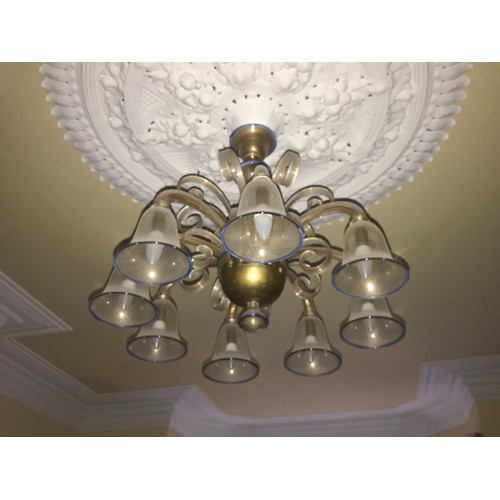 1124 - Archimede Seguso - A Murano 8 branch glass chandelier.