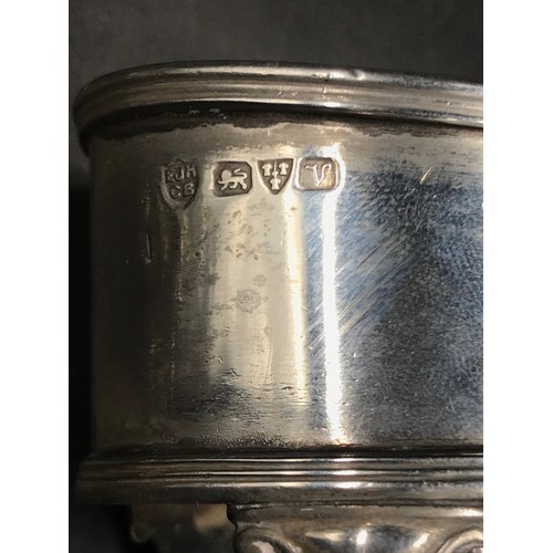 711 - A collection of 5 silver items to include round mustard pot marked London 1920 Edward Barnard & Sons... 