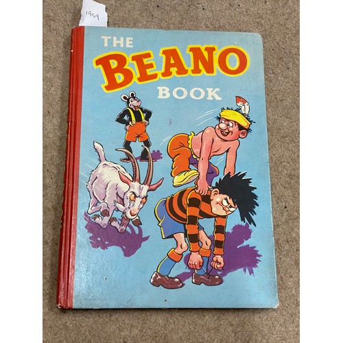 1034 - Books. The Beano Book. 1953; 1954 (2 copies); 1956; 1957 (lacking spine); 1959 (3 copies, 1 lacking ... 