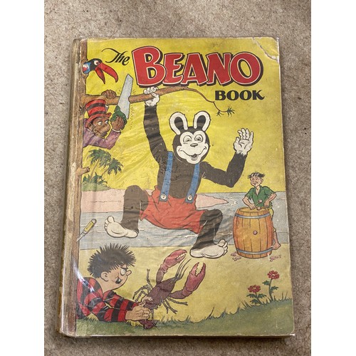 1034 - Books. The Beano Book. 1953; 1954 (2 copies); 1956; 1957 (lacking spine); 1959 (3 copies, 1 lacking ... 