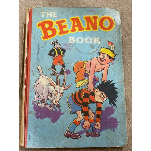 1034 - Books. The Beano Book. 1953; 1954 (2 copies); 1956; 1957 (lacking spine); 1959 (3 copies, 1 lacking ... 