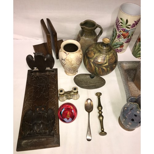 1104 - Selection of items including Alvingham pottery table lamp, scheurich vase, Jane Vernon jug, 2 unmark... 