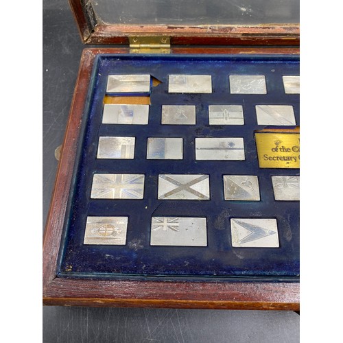 1098 - Flags of the Commonwealth Secretary General's edition, set of 36 silver ingots each in the form of a... 