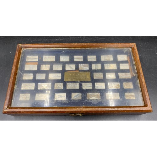 1098 - Flags of the Commonwealth Secretary General's edition, set of 36 silver ingots each in the form of a... 