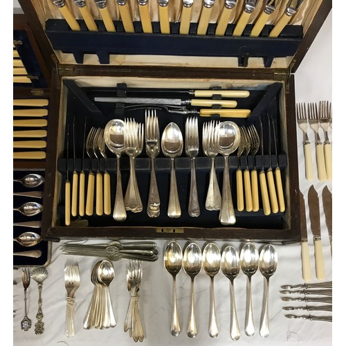 690 - A large quantity of silver plated cutlery to include lobster and walnut picks, some in original boxe... 