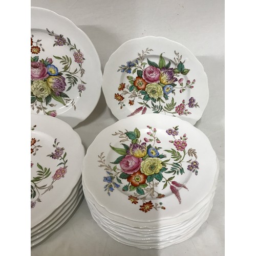 175 - A collection of Copelands Spode china plates to include 6x dinner plates 27d, 6x side plates 24d and... 