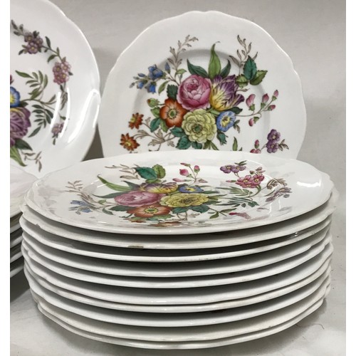 175 - A collection of Copelands Spode china plates to include 6x dinner plates 27d, 6x side plates 24d and... 