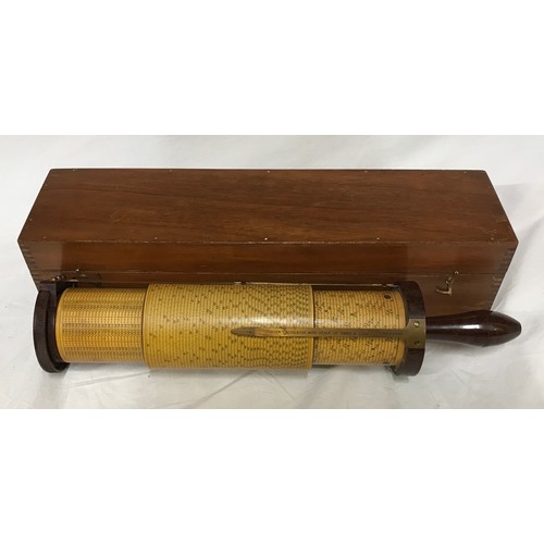 1003 - A vintage 1940s Stanley Fuller Cylindrical calculator.