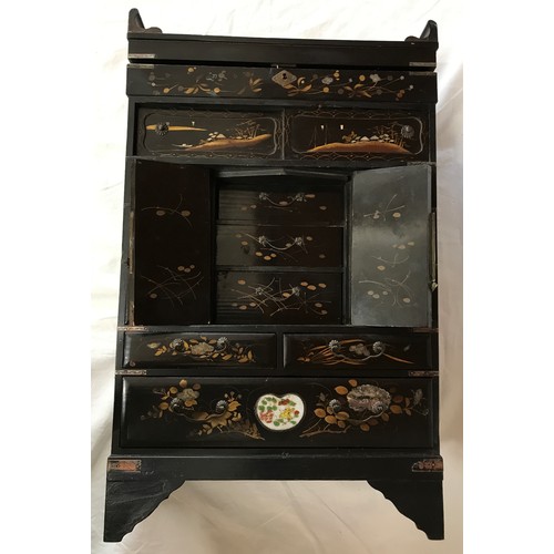 931 - An early 20thC Chinese jewellery cabinet 33.5w x 16d x 54cm h.