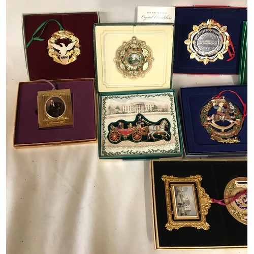 1000 - The White House Historical Association Christmas decorations. Dated between 1994 - 2005. All boxed. ... 