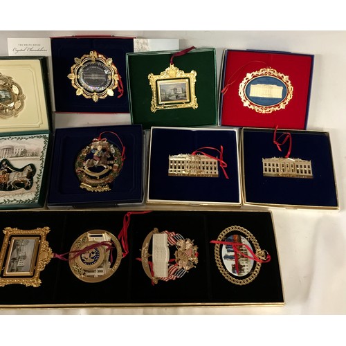 1000 - The White House Historical Association Christmas decorations. Dated between 1994 - 2005. All boxed. ... 