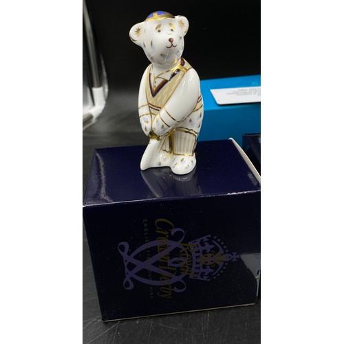 166 - A collection of Royal Crown Derby miniature bears to include: Sachin Tendulkar Bear 294/350 with cer... 