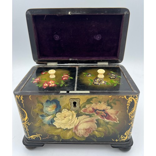 1041 - A fine quality 19thC papier-mâché tea caddy with painted and gilt decoration. 16 x 9 x 13 cm h.
Ivor... 