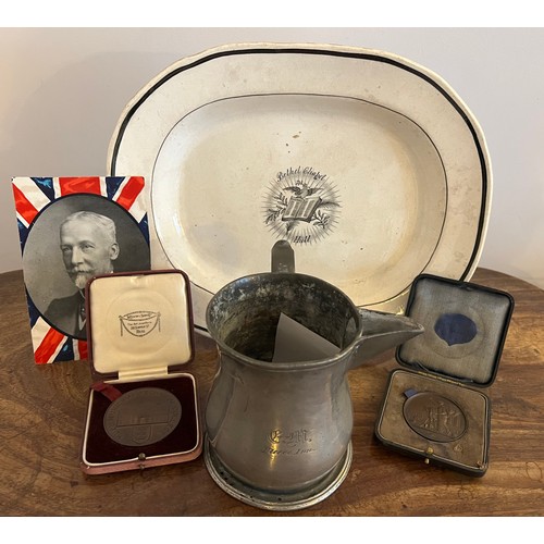 1068 - Hull and Yorkshire memorabilia to include pewter jug inscribed Fleece Inn, plate from Bethel Chapel ... 