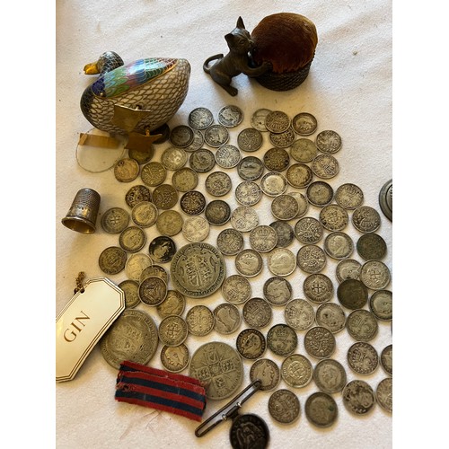 1069 - Miscellany to include Charles Horner silver thimble, miniature Waterloo medal, cat pincushion, 1920 ... 